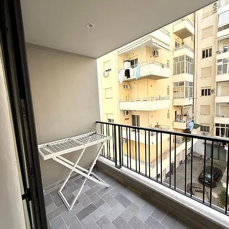 Apartment Daze Vlore
