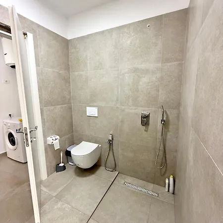 Apartment Daze Vlore